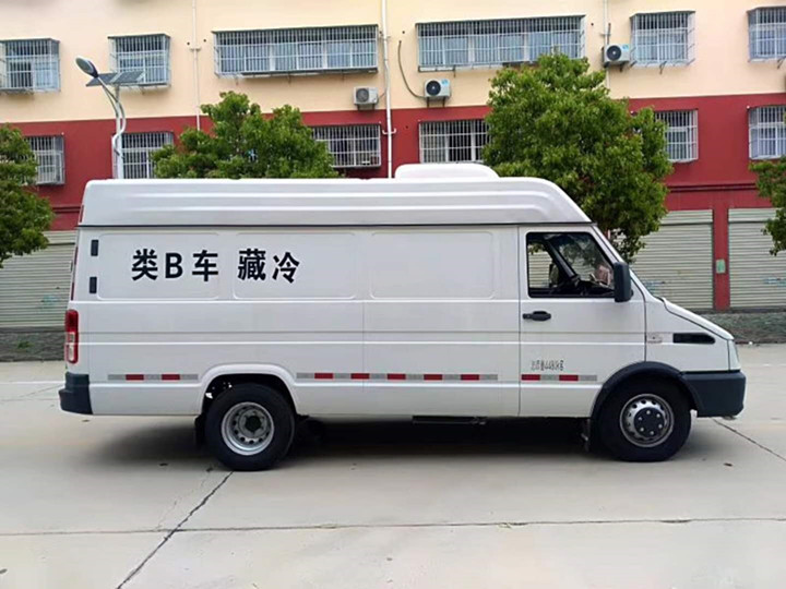 依維柯寶迪國(guó)五8方面包冷藏車 (4).jpg