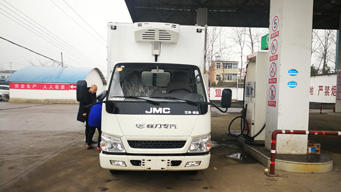 江鈴4米2藥品冷藏車(chē)