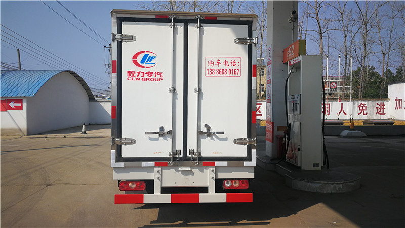 躍進(jìn)國(guó)六3米3冷藏車 (7).jpg