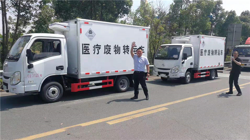 躍進(jìn)醫(yī)療廢物轉(zhuǎn)運(yùn)車 (2).jpg