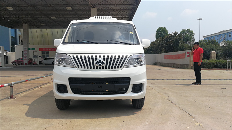 長(zhǎng)安睿行國(guó)六面包冷藏車(chē)