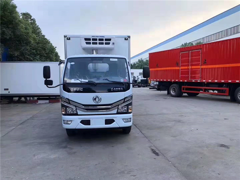 東風(fēng)多利卡國六4米2冷藏車
